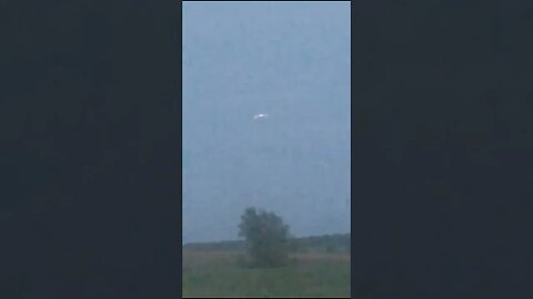 UFO in Quebec, Canada 🛸 August 2022 A person saw this hovering in St-Élie-de-Caxton 👽 CONTACT 👽