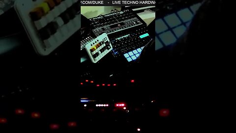 Xmas Duke - 909 Rolls 001 #techno #acid #rave #uk #beatmaker #tekno #live #breaks #duke #gig