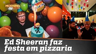 Gente como a gente! Ed Sheeran comemora aniversário em pizzaria de Porto Alegre