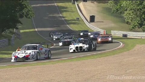 Fanatec GT3 Challenge at Brands Hatch, defense and spins how do we finish