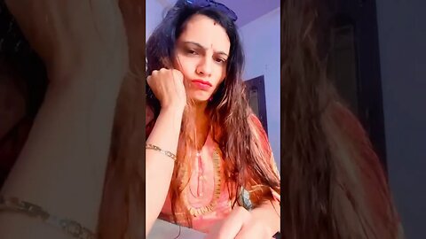 ye lo 5 rs or muje cute bolo #meenurajasthanki #trendingshorts #bollywoodsongs #comedyvideo