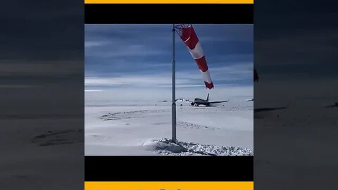 Crazy Landing Antarctica #Airport on Icy Runway #Aviation #Flying