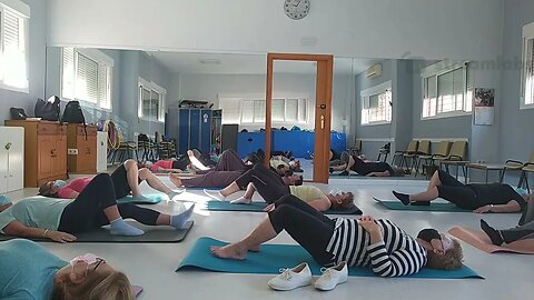 Pilates clase de Junio, el cocodrilo se mueve