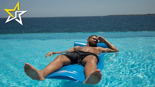 Drake Hangs By His Infinity Pool & Sweeps Canada's 'Much Music Video Awards'
