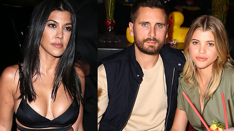 Sofia Richie REACTS To Fans BEGGING Scott Disick & Kourtney Kardashian To get Back Together!