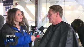 Shaving heads to support cancer patients