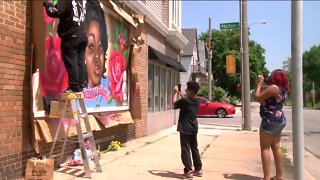 Milwaukee murals call for justice
