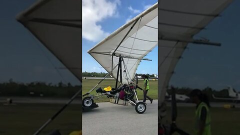 Cuban Migrants Flew to Florida on Glider