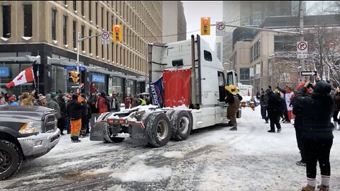 19 février 2022: Repli stratégique des camionneurs d'Ottawa