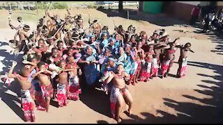 SOUTH AFRICA - KwaZulu-Natal - Learners Cultural dance (Video) (74F)