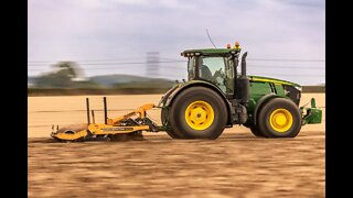 John Deere 7290R with McConnell Discerator 3000