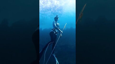 A clip from my last video freediving under crashing waves by a cliff in The Bahamas!