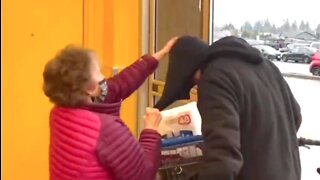 Hero Grandma Foils Shoplifter's Getaway at Walmart