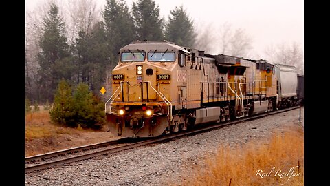 Low Ditch Lights, Coal train pulling out of siding and Fakebonnet - Hinckley Sub