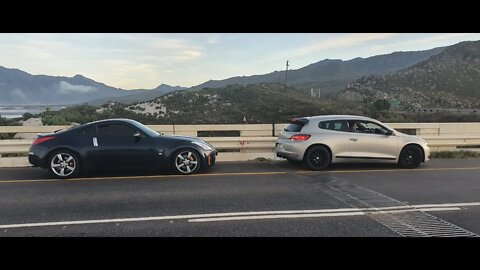 Nissan 350Z HR chasing down a VW Scirocco: Touge Battle