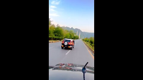 Hummer drifting