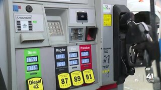 Effort to help drivers save gas at pump