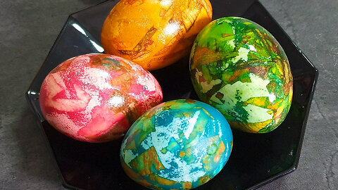 How to make Marbled Easter Eggs