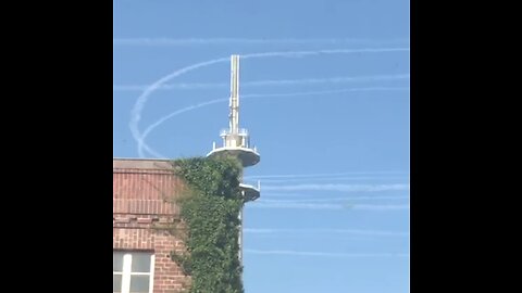 Condensation trails or chemtrails