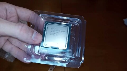 Unboxing do XEON E5 2470 V2, 10 Núcleos 20 threads, o melhor custo beneficio da X79A/LGA1356.