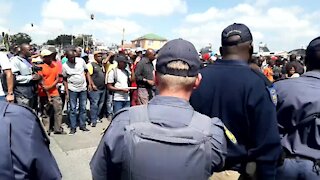 SOUTH AFRICA - Johannesburg - Alexander protest (videos) (xBe)