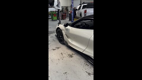 McLaren 765 LT walk around.