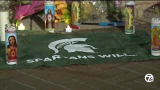 MSU students pay tribute to mass shooting victims