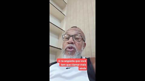 Têm gente que vive de AJUDA...🆘