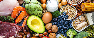 Scientists Discover Key Food Nutrients Linked to Slower Brain Aging