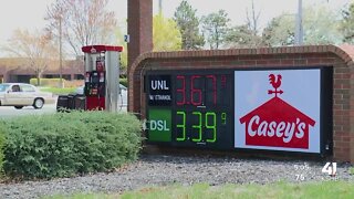 Drivers spending more to fill up gas tank