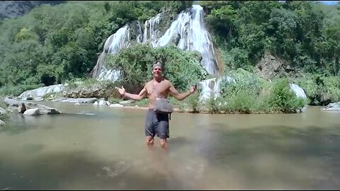 Loca aventura a pie de un gringo en el Cañon Río la Venta en Chiapas