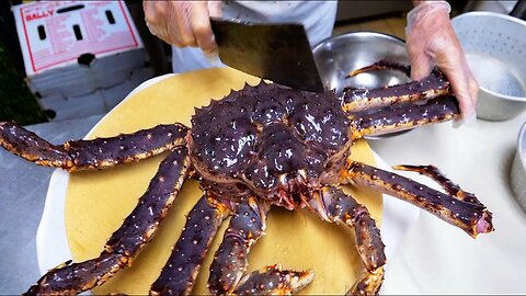 New York Food - Giant Alaskan King Crab + Lemongrass Beef Steak