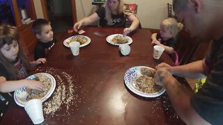 Krazy Kidz Make Pinecone Bird Feeders