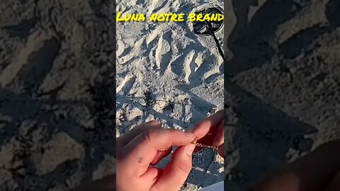 Metal Detecting Florida Beach Treasure Hunt Jewelry Find • Search 4 Gold & Silver