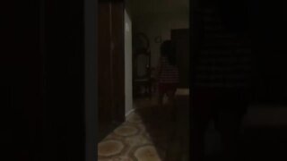 E AGORA O QUE EU FAÇO ? ELE VAI CONTAR TUDO !!! #meme #viral #infantil #shorts