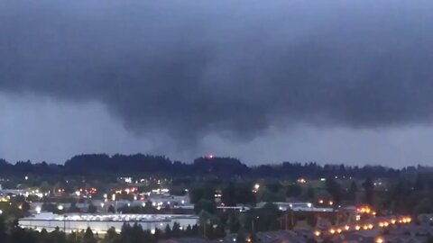 Funnel Clouds spotted over Vancouver, Washington