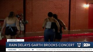 Rain delays Garth Brooks concert