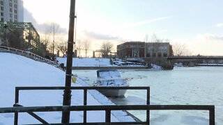An abandoned boat in the Erie Canal, here's what we know