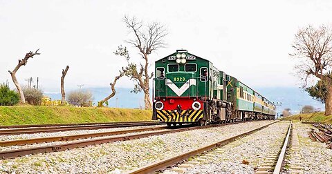 Railway line in pakistan