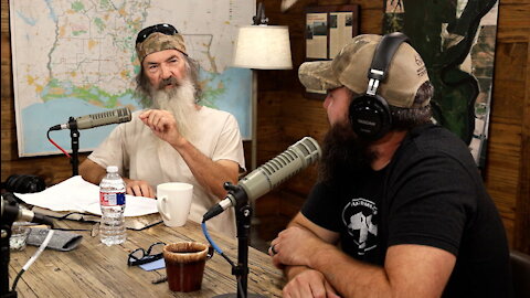Phil's Theory That Women Who Hunt Will Save America & an Unusual Opinion on Phil's Health | Ep 366