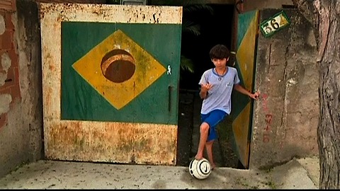 Amazing Footless Soccer Kid