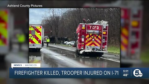 Firefighter dies, trooper injured after being struck on I-71
