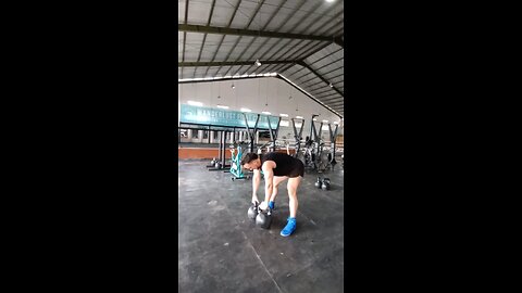 2KB Front Squat (44kg/97lb)