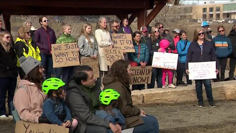 "I want to be home:" Marshall Fire victims protest lawsuit as clean-up efforts are delayed