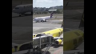 AGUARDANDO VOÔ PARA O RIO DE JANEIRO NO AEROPORTO DE RECIFE