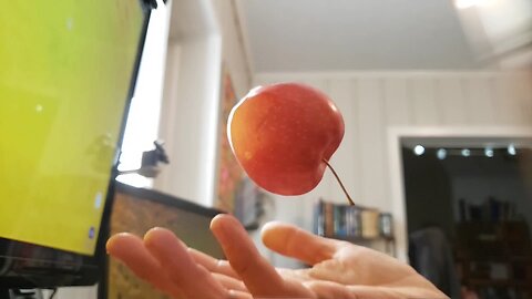 TEASER - New Kdenlive Special Effects Video Coming! Floating Apple