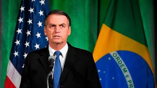 Bolsonaro se reúne com representantes do WhatsApp.