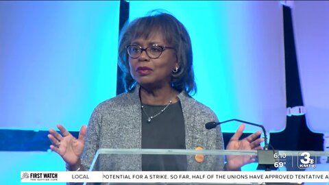 Anita Hill delivers keynote for Women's Fund of Omaha luncheon