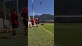 VIDAL NO TREINO DE FINALIZAÇÃO!!!