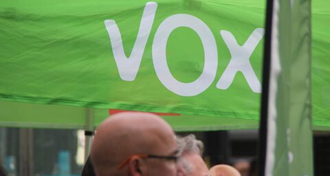 VOX presenta "Cuida lo tuyo" en Hospitalet de llobregat (Barcelona)
